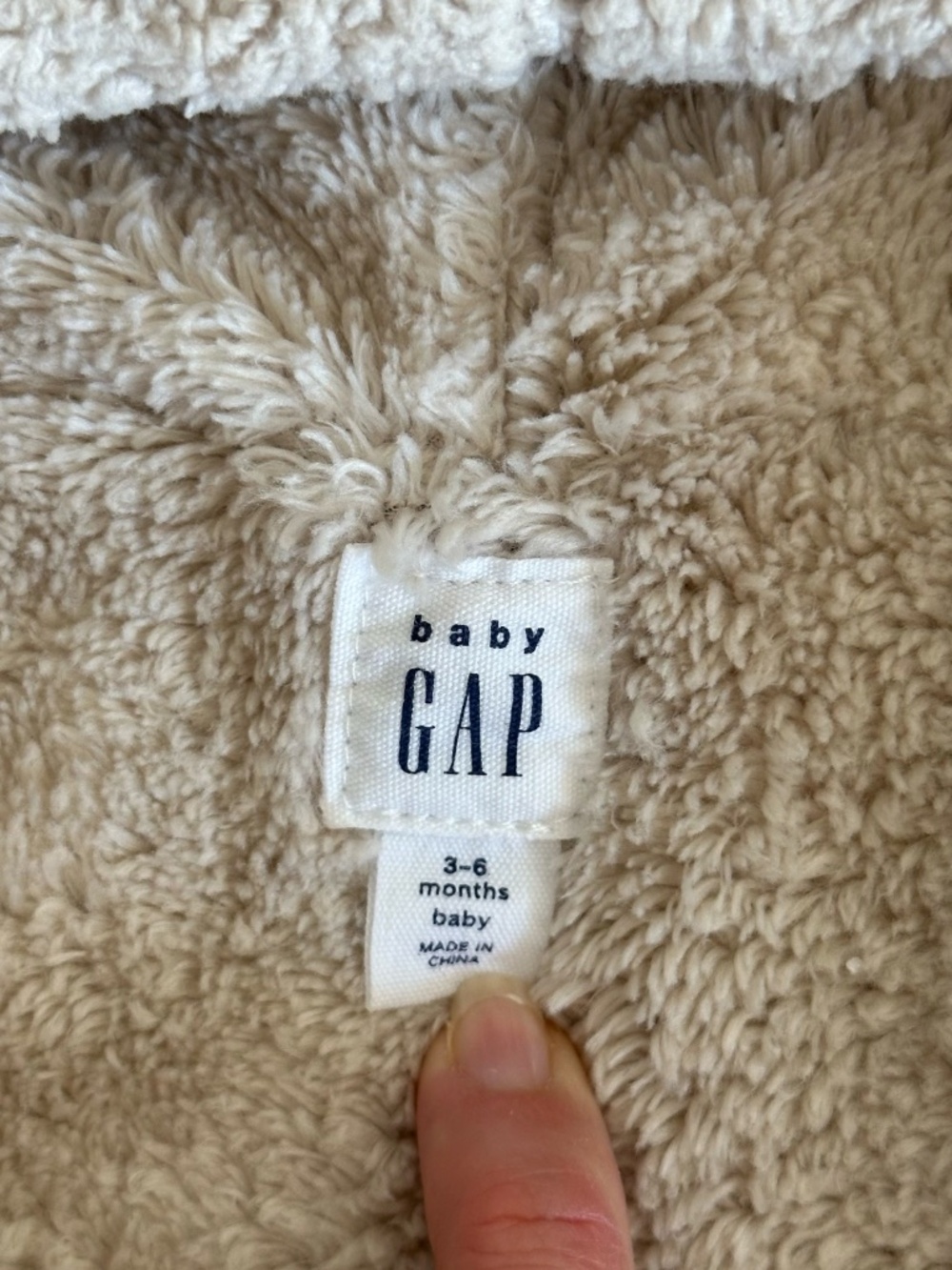 Baby Gap Sherpa-Lined Bear Ear Sweater Jacket (3-6M) & Booties Set (0-3M) - Pink - Picture 3 of 11